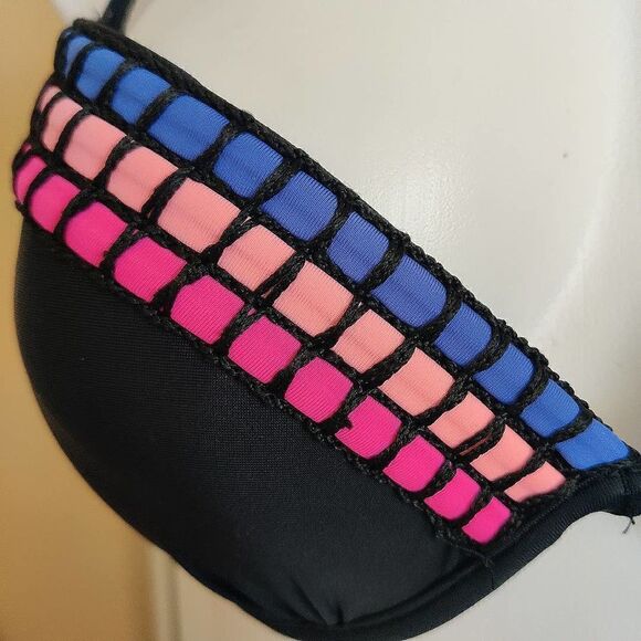 California Waves crochet trimmed push-up bikini top - Picture 6 of 13